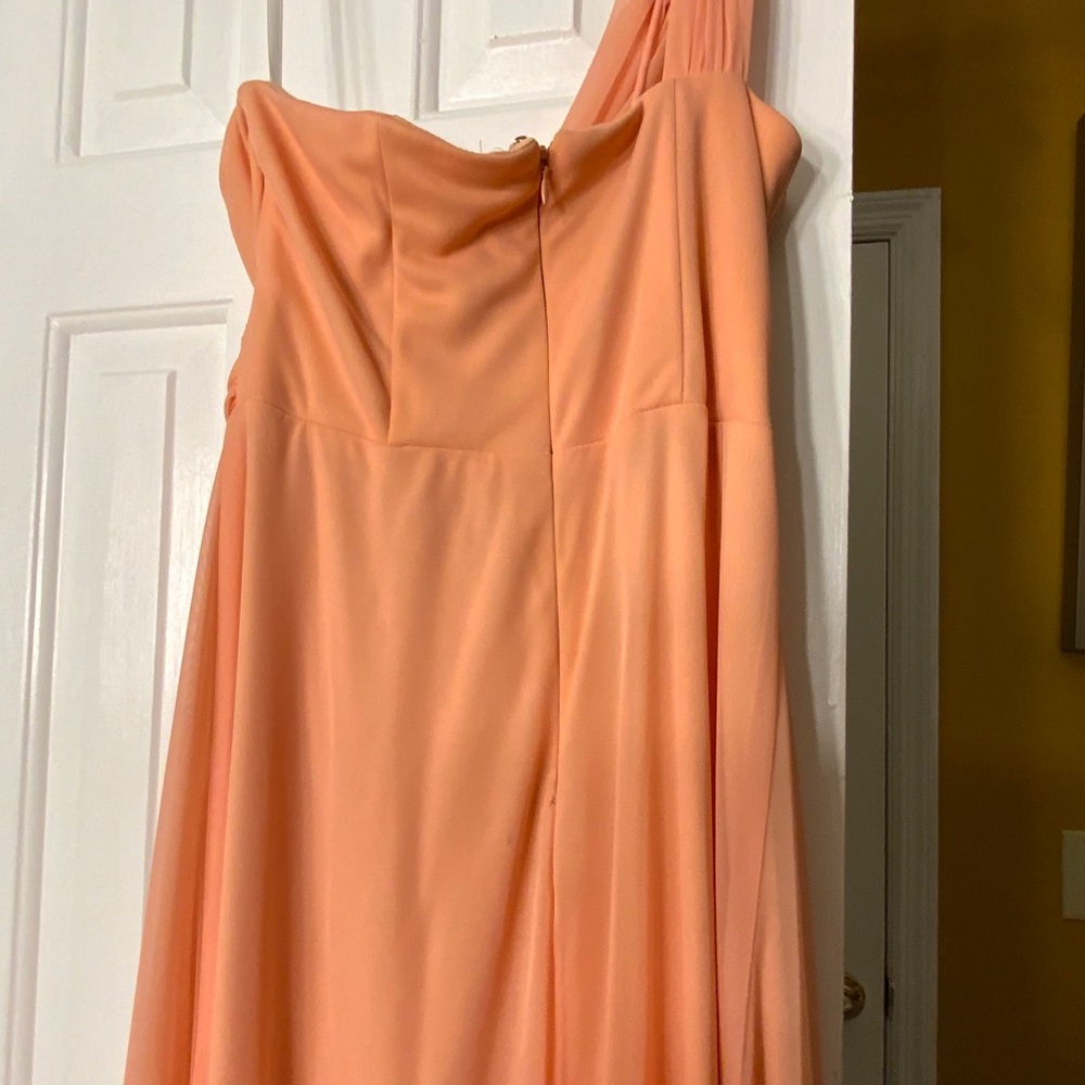 Dress - Picture 4 of 4